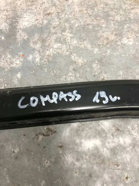 SUPPORT DE RÉSERVOIR ADBLUE JEEP COMPASS II 68364591AA image 6