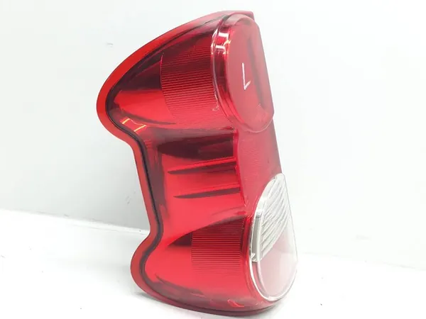 Lámpara trasera izquierda 26555BJ00A Nissan NV200 2015 image 2