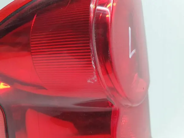 Lámpara trasera izquierda 26555BJ00A Nissan NV200 2015 image 3