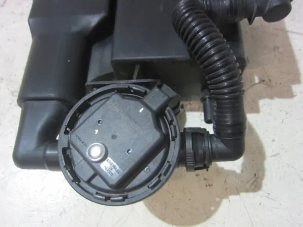 BMW 7 F01 F02 N55 Koolstoffilter OEM 16137185153 image 6