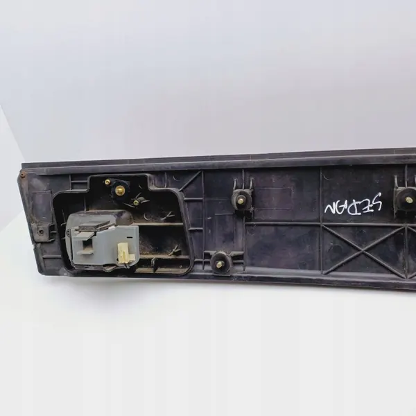 Guarniçao Porta-Malas Kia Sephia OEM DRC83597 Usado image 6