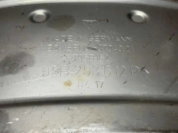 Porsche Macan 95B Pakoputken vaimennin OEM 95b253612p image 10