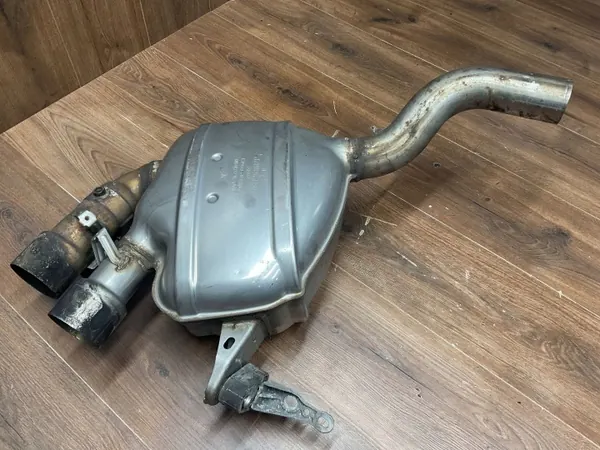 Porsche Macan 95B Pakoputken vaimennin OEM 95b253612p image 8