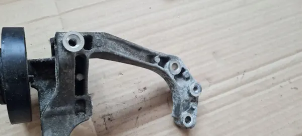 Käytetty ilmastointikompressorin kytkin OEM 06M260885M Audi image 4