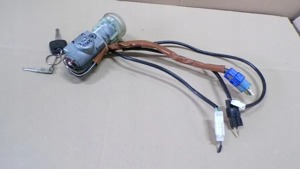 Mitsubishi OE Hubstation OEM 88215AE010 image 5