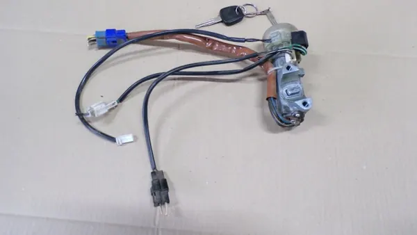 Mitsubishi OE Hubstation OEM 88215AE010 image 6