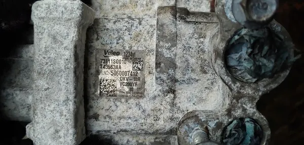 Compressore AC Subaru XV Forester 73111SG010 image 3