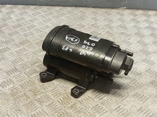 BMW OEM 7475674 Réservoir Filtre à Charbon Usagé image 7