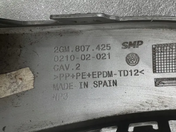 OEM 2GM807425 VW T-Cross Takapuskurin Lista image 3