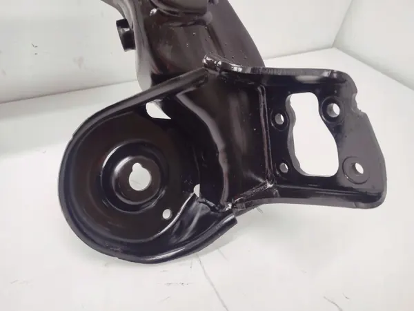 Travesaño suspensión trasera OEM Citroen Berlingo II 2008- image 9