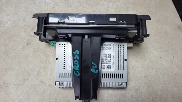 Opel Crossland X Radio Navigation OEM 39145557 image 7