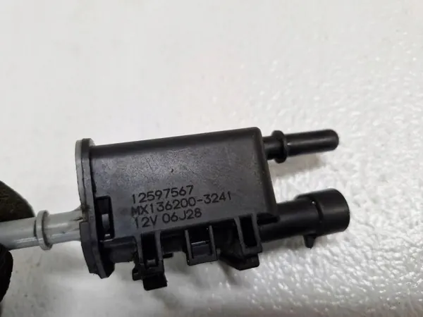 VANNE DE PRESSION VAPEUR DE CARBURANT CHEVROLET HHR 2.4 B 12597567 image 3