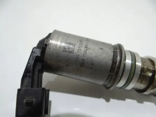 BMW OE 7584990 Hydraulische Klep - Gebruikt image 3