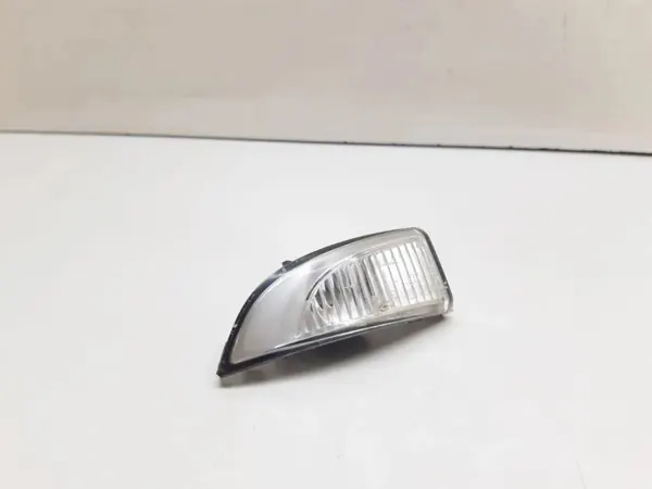Intermitente Renault OE 263027 - Usado image 2