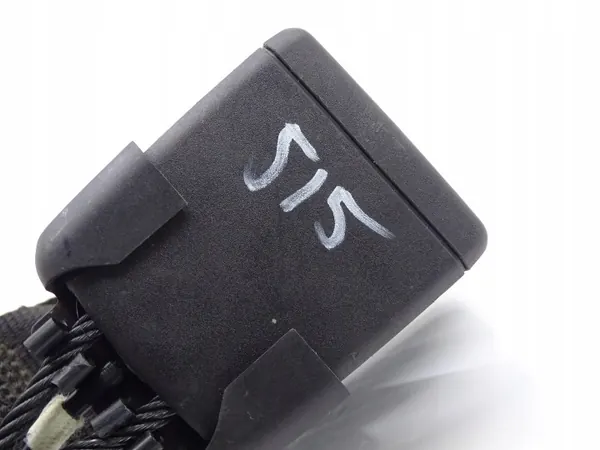 OEM 8Y0857239M bakre säkerhetsbältesspänne med sensor image 4