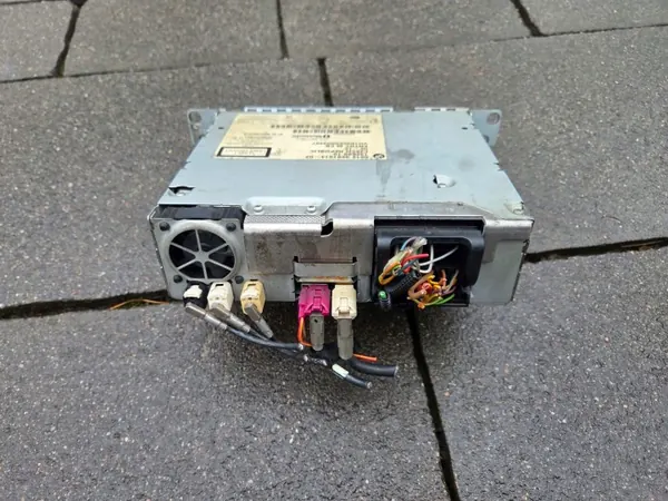 BMW OEM 13223226-02 Radio-Navigointimoduuli image 4
