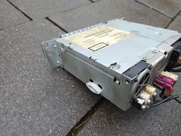 BMW OEM 13223226-02 Radio-Navigointimoduuli image 6