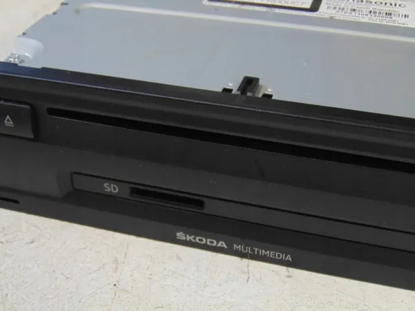CD-vaihtaja OEM 5E0035824A Skoda Octavia III:lle image 3