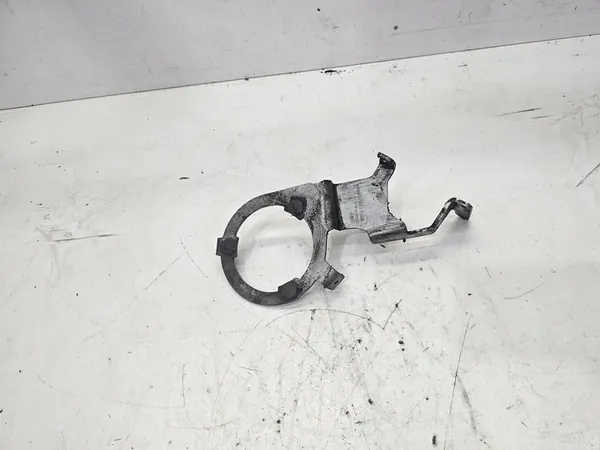 Support de pompe à air Audi A3 S3 R32 022131085H image 1