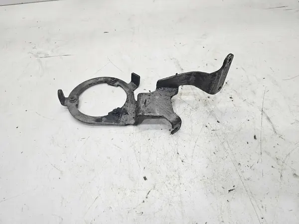 Support de pompe à air Audi A3 S3 R32 022131085H image 4