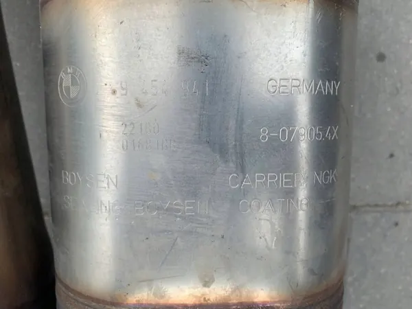 Silencieux Échappement BMW OE OEM WYDECH TŁUMIK BMW 2 image 7