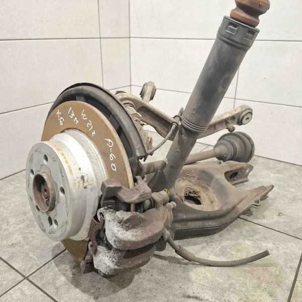 Vänster Bakfjädring Mercedes-Benz E (W212) A2123500141 image 6