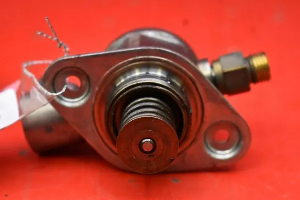 OEM 06H127025K Högtrycksbränslepump Audi A4 B8 image 3