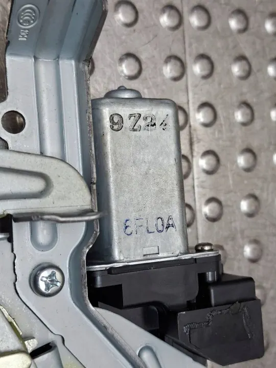 Bakluckelås OEM S25165696 för Nissan Murano Z52 image 3