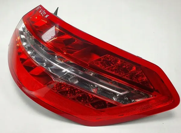 Rechter Achterlicht Mercedes W212 A2129066901 image 2
