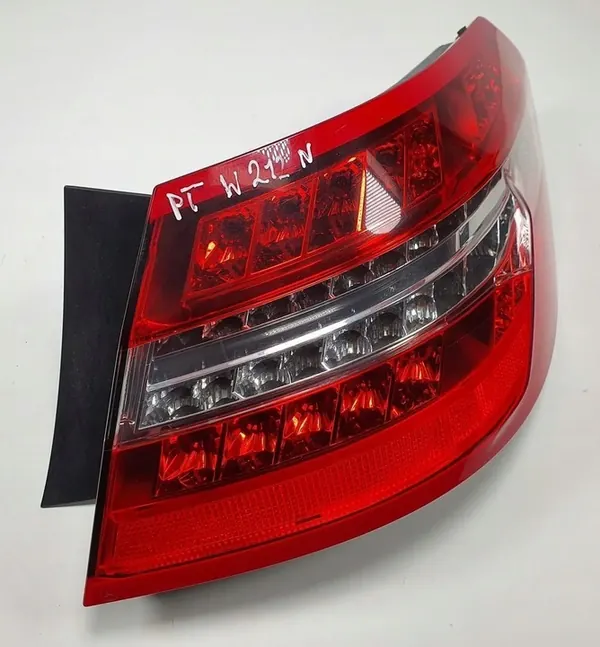 Rechter Achterlicht Mercedes W212 A2129066901 image 3