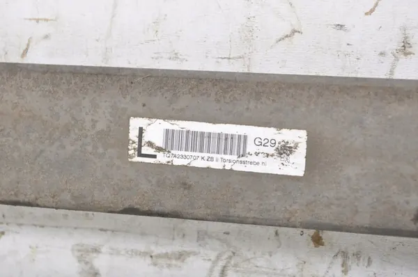 Barra estabilizadora traseira BMW G29 OEM 7423307/7423308 image 3