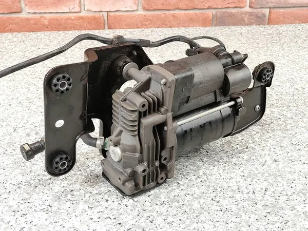 Compressore Sospensione Posteriore BMW X5 E70 NIVO 6775479 image 7