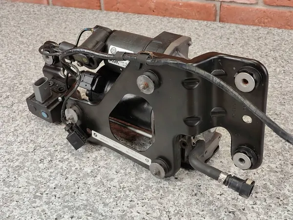 Compressore Sospensione Posteriore BMW X5 E70 NIVO 6775479 image 8