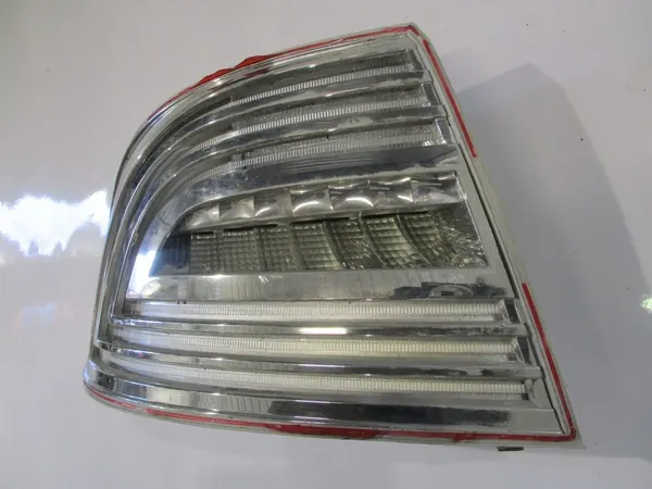 Vasen takavalaisin Skoda Superb II 14-15 OEM 3T5945095A image 2