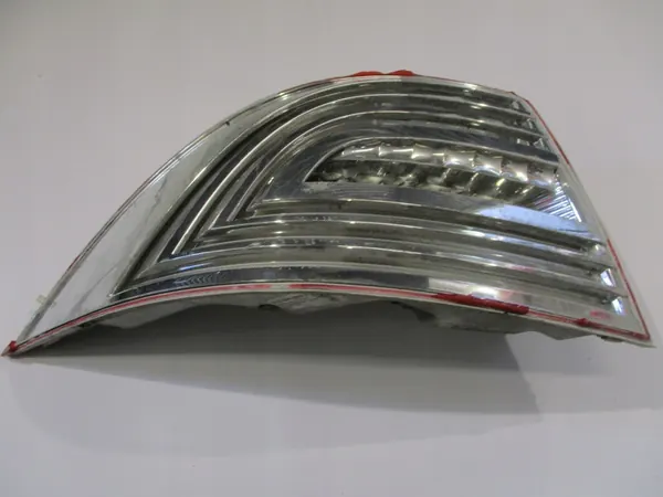 Vasen takavalaisin Skoda Superb II 14-15 OEM 3T5945095A image 4