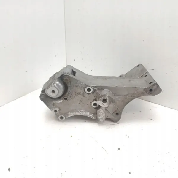 Support de pompe de direction assistée OEM ERR6893 image 6