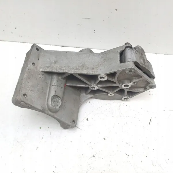 Support de pompe de direction assistée OEM ERR6893 image 7