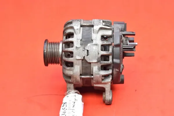 Vaihtovirtageneraattori Dacia Duster 1.6 16V 2013-2017 OEM 231001568R image 2