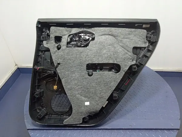 OEM Ambit-985987- Audi SQ8 Q8 Deurbekleding Links Achter image 8