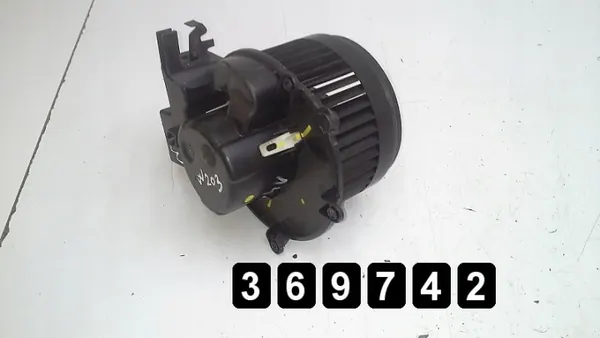 Mercedes verwarmingsventilator OEM AM-369742 - Gebruikt image 2