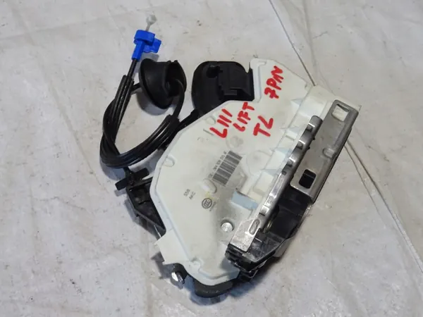 SEAT LEON III 5F 2019 Vänster Baklås 5K4839015AF image 2