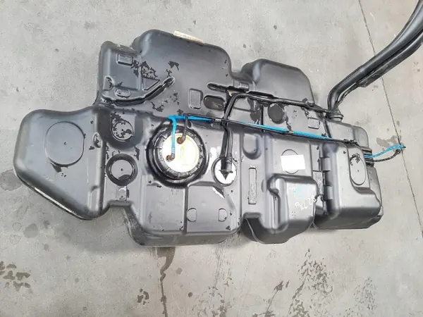 Tanque de combustível Volkswagen OEM 7E0201085E - Usado image 3