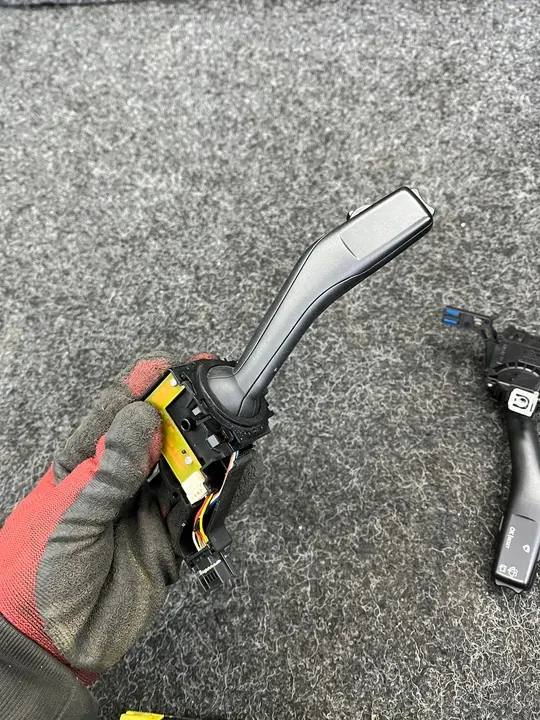 VW Golf V Lenkwinkel-Sensor-Schalter image 8