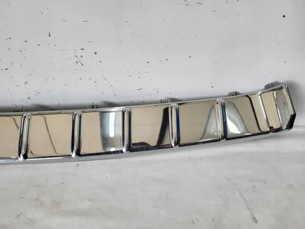 Mercedes R-klasse W251 chroom bumper spoiler OEM A2518800011 image 4
