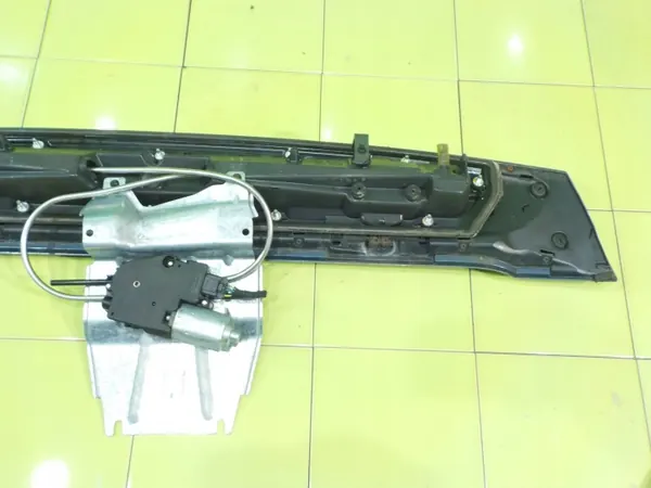 OEM YM17445580 Takaspoileri Peugeot RCZ 1.6 THP:lle image 6