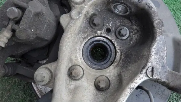 Voor Linker Schokdemper OEM 543025200R Renault image 8