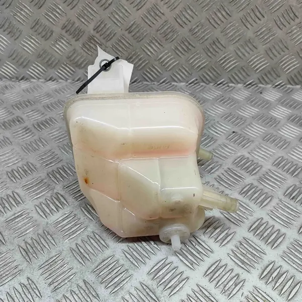 Kühlmittelbehälter Toyota Prius (XW50) 2016 image 3