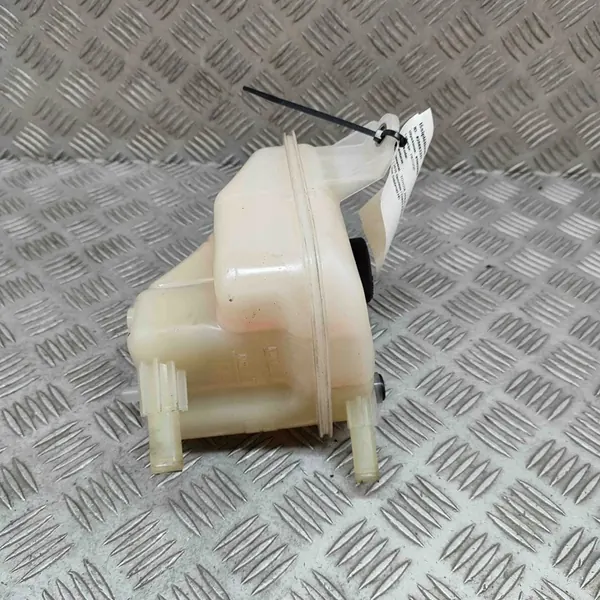 Kühlmittelbehälter Toyota Prius (XW50) 2016 image 4