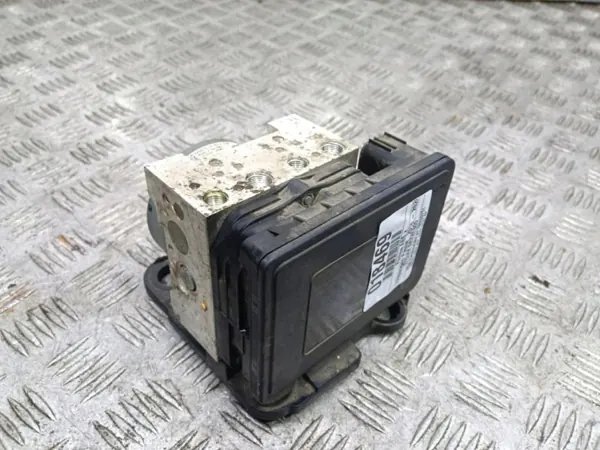 Bomba ABS OEM 5Q0614517CH para VW Passat B8 2.0 TSI image 2