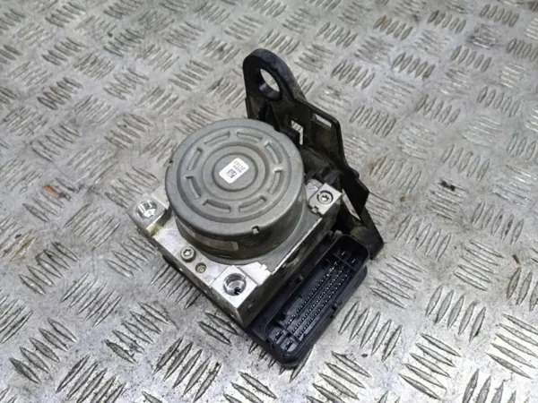 Bomba ABS OEM 5Q0614517CH para VW Passat B8 2.0 TSI image 3